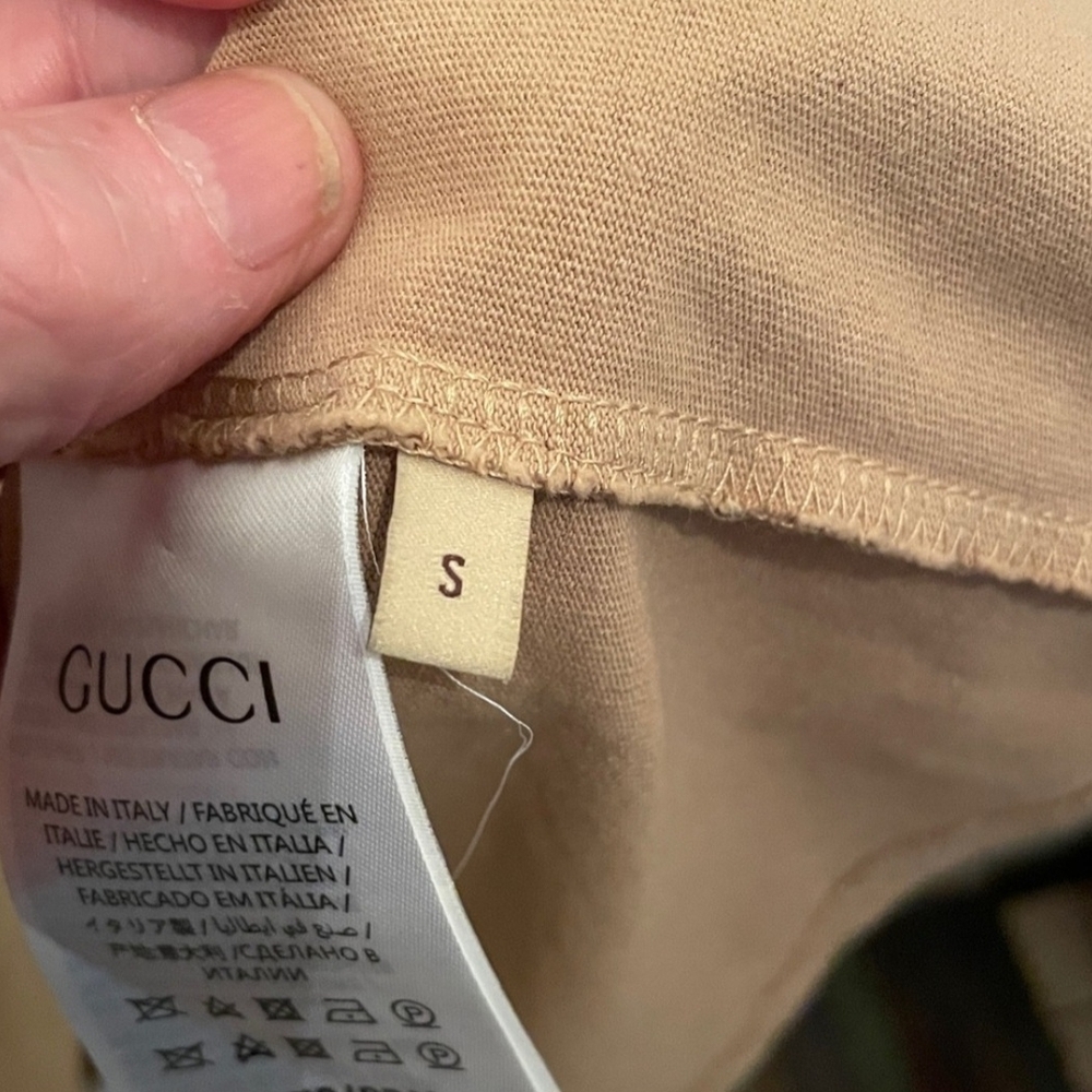 Gucci Tan T-Shirt with Dachshund Print - Picture 3 of 7
